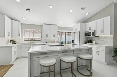 139 Executive Circle 1