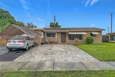 4220 NE 4th Ter 1