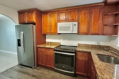 615 S STATE ROAD 7 #3E 1