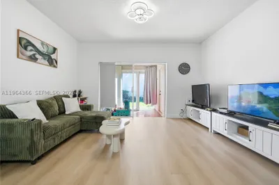 2 Simonton Cir 1