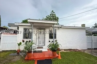 201 SW 30th Ave 1