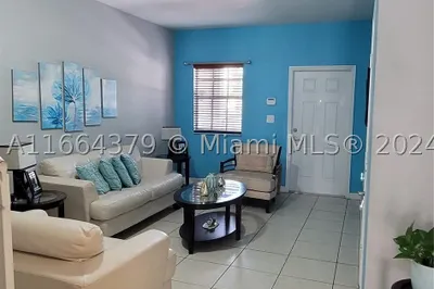 8906 SW 224th Ter 1