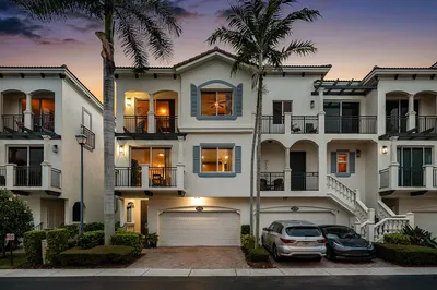 3131 Waterside Circle 1