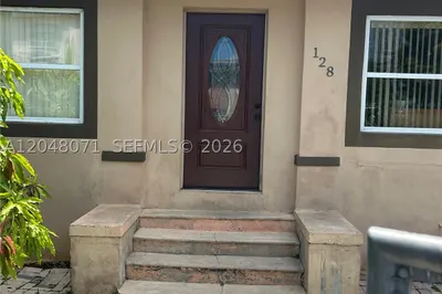 128 SW 11th Ave 1