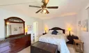 22 Markham A Photo