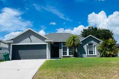 2619 SW Fair Isle Road 1