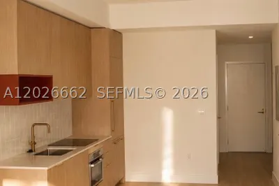 90 NE 32nd St. #209 1