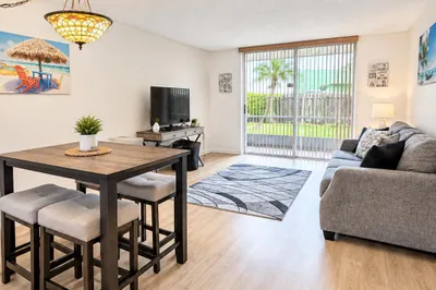 9150 NW LIME BAY Boulevard #114 1