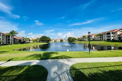 1640 N 42nd Circle #202 1