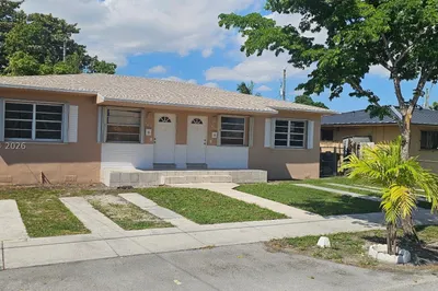 460 NW 25th Ct #460 1