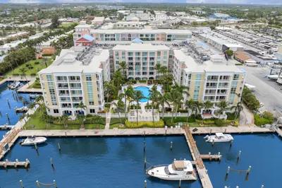 806 E Windward Way #213 1