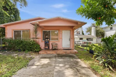 2118 NW 47th St 1