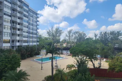 1300 NE Miami Gardens Dr #313E 1