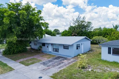 1421 NW 32nd Ave 1