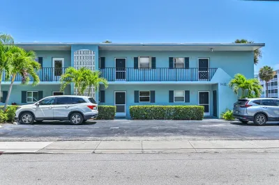 1432 S Lakeside Drive #2 1