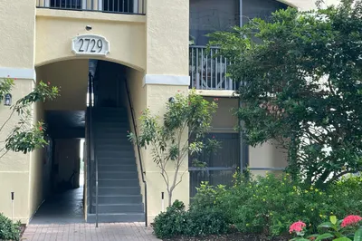 2729 Anzio Court #102 1
