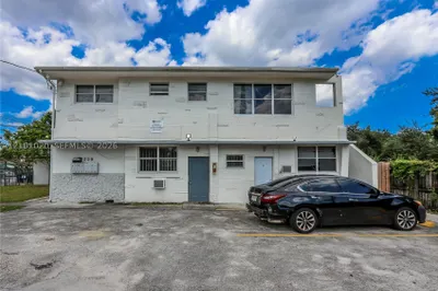 2239 NW 87th St 1