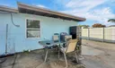 881 West Dr Photo