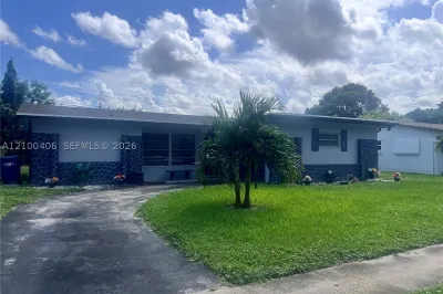 4420 NW 25th Pl 1