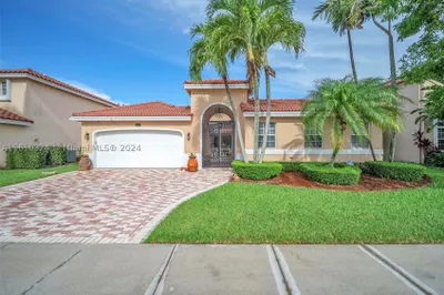 570 SW 198th Ter 1