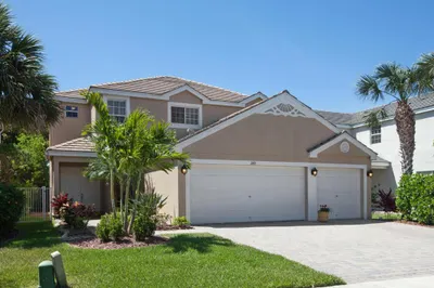 289 Berenger Walk 1