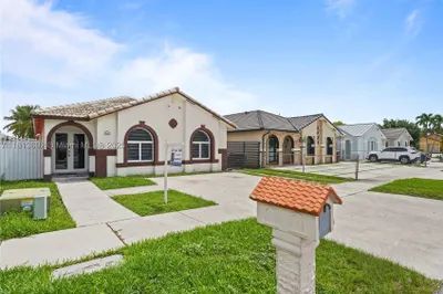 2627 W 69th Ter 1