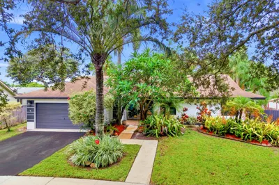 11929 SW 56th 1