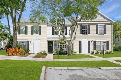 108 Old English Court 1