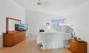 18417 NW 9th Ct Photo