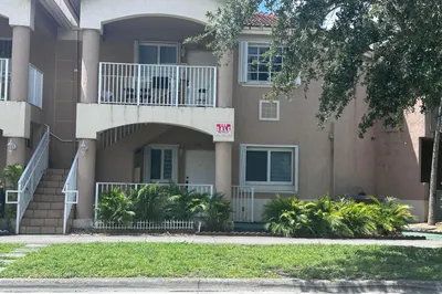 300 E 4th Street #103 1