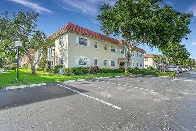 375 SW 56th Avenue #216 1