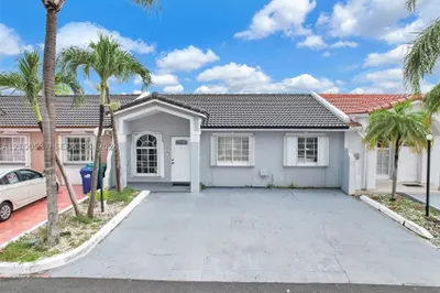 7677 NW 180th Ter 1
