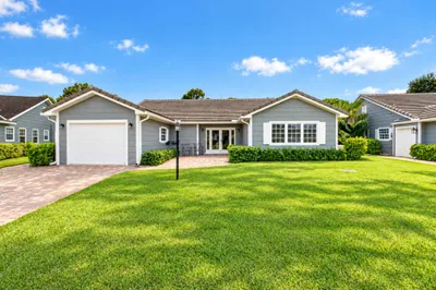 7 Holly Drive 1