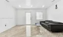 881 West Dr Photo