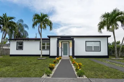 1550 NE 9th Ct 1