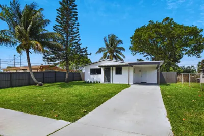 306 NW 12th Ave