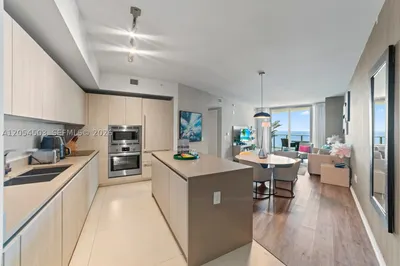 4111 S Ocean Dr #1509 1