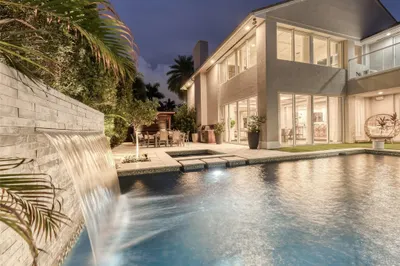 Heated Pool Separate SpaOutdoor Dining, BBQ Kitche