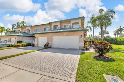 7808 Exeter Blvd