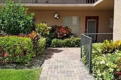 370 NW 76th Avenue #104 1