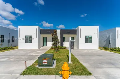12389 SW 220 St 1