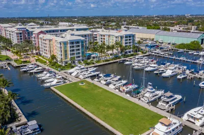 804 E Windward Way #211 1