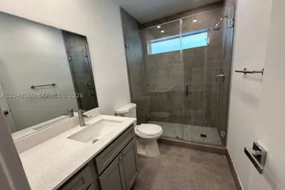 1722 Mayo St #207 1