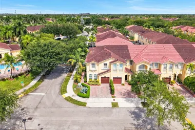 889 SW 151st Pl 1