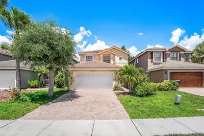 5477 Queenship Court 1
