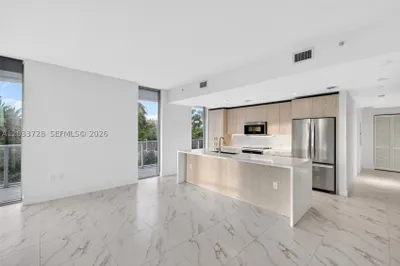 2000 Metropica Way #203 1