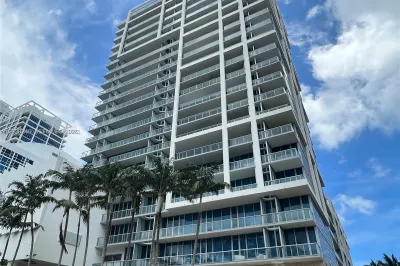 6799 Collins Ave #1501 1
