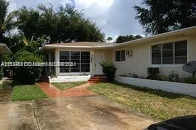 1257 NE 135th Ter #1257 1