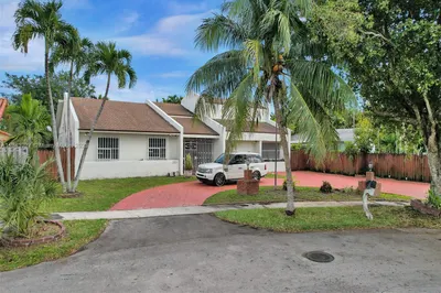 1021 SW 88th Ct 1