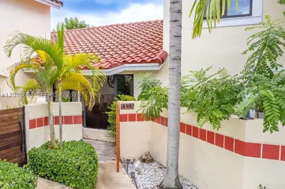1111 San Remo Cir 1